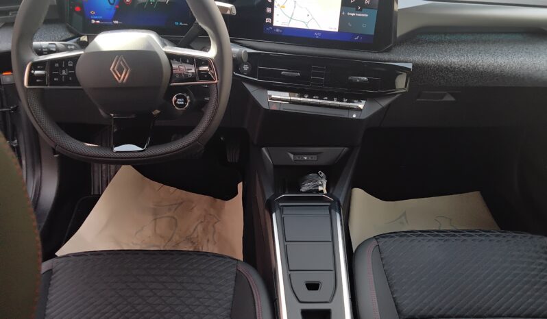 Renault Clio 6  techno full hybrid E-Tech 160 pieno