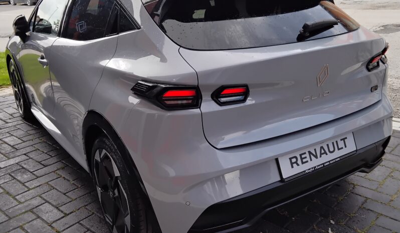 Renault Clio 6  techno full hybrid E-Tech 160 pieno