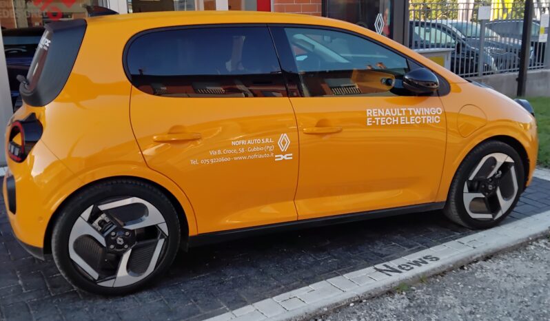 Renault Twingo E-Tech Electric 80 CV Urban Range Techno pieno
