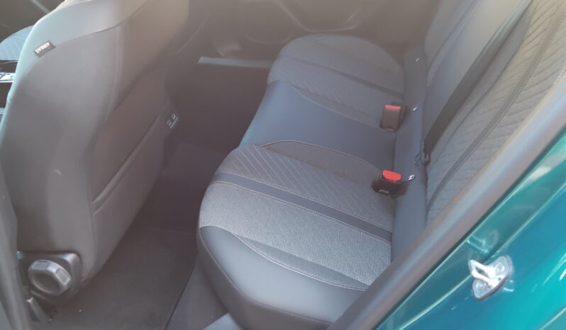 Peugeot 2008 1.2 PureTech 130cv Allure EAT8 pieno